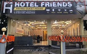 Hotel Friends